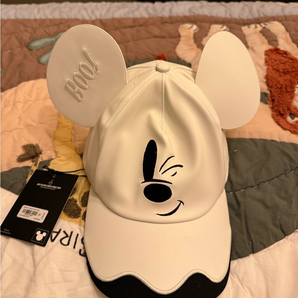 Cakeworthy Ghost Hat NWT